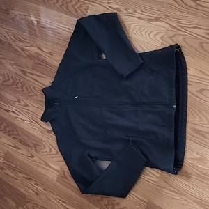 Black double diamond jacket  size med‎